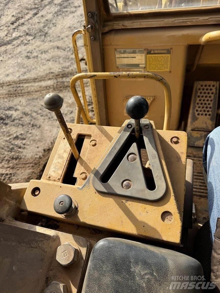 CAT 963 Larvebåndslæssere