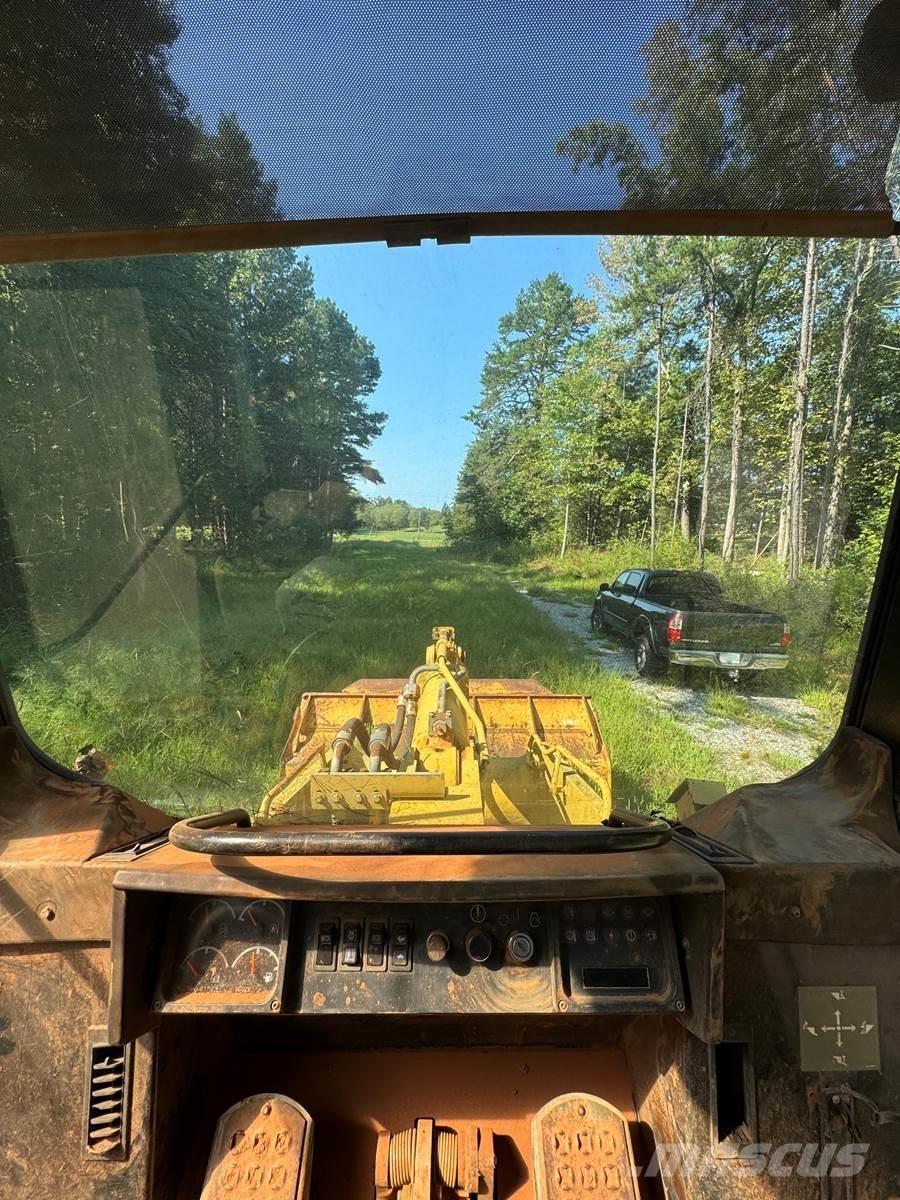 CAT 963C Larvebåndslæssere