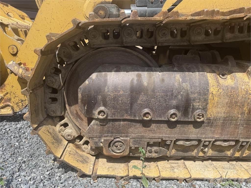 CAT 963D Larvebåndslæssere
