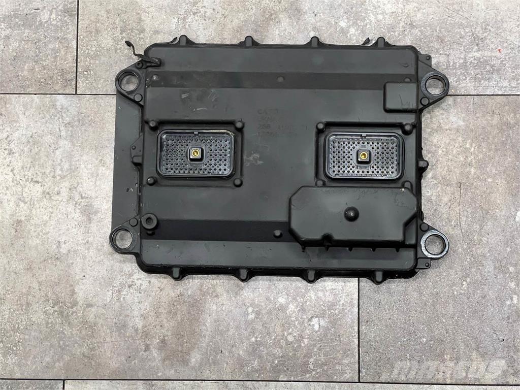 CAT C13 Elektronik
