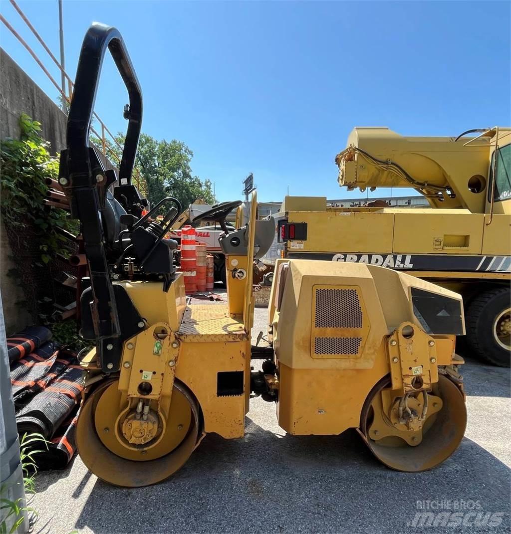 CAT CB22 Enkelt tromle