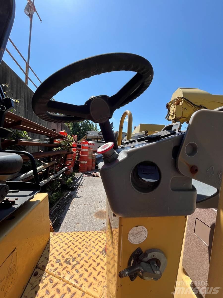 CAT CB22 Enkelt tromle