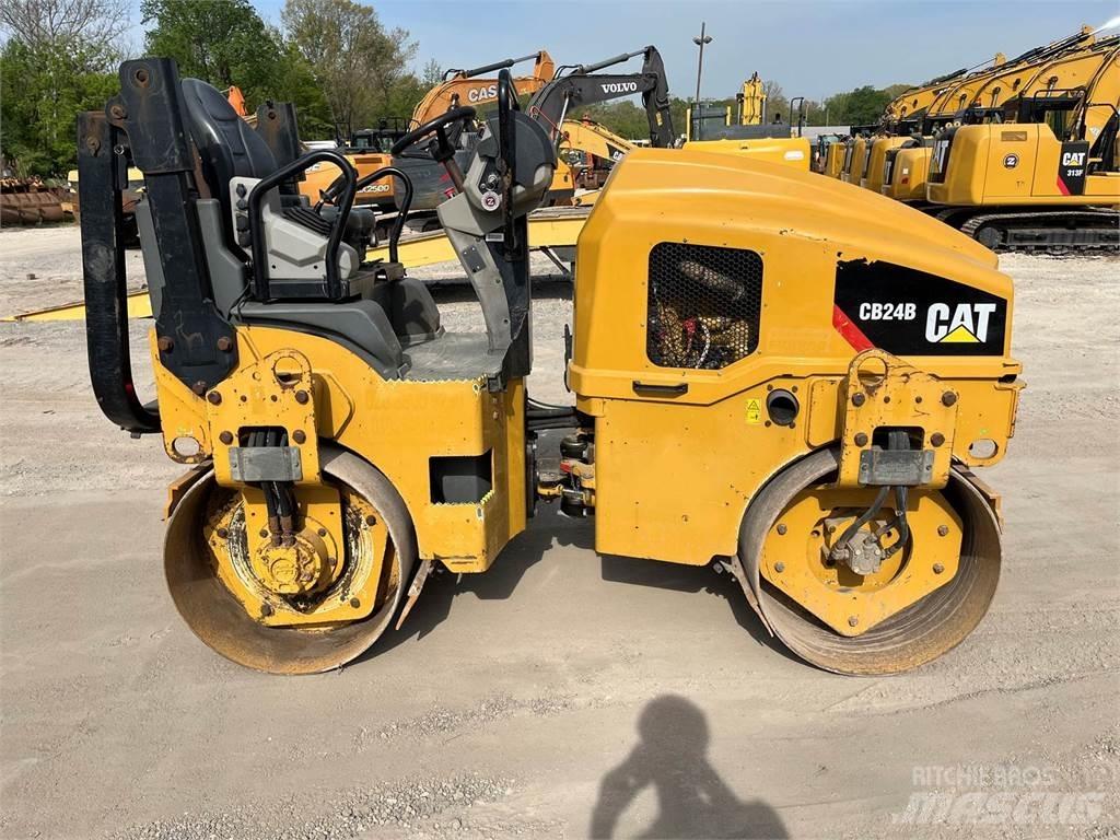 CAT CB24B Enkelt tromle