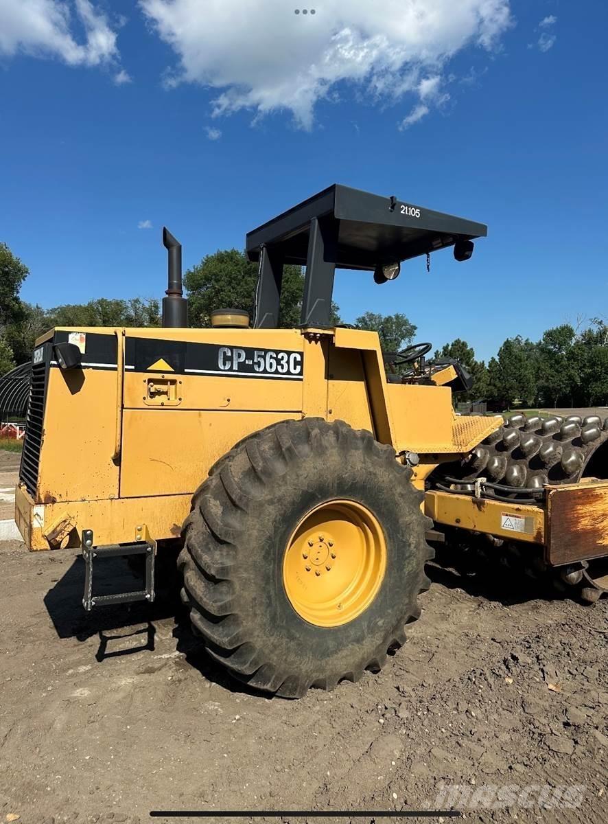 CAT CP563C Jordvibrationstromler