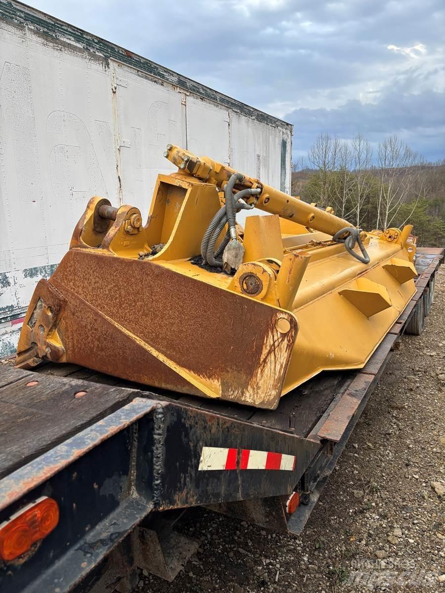 CAT D10R Bulldozer på larvebånd