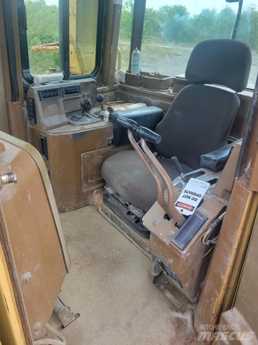 CAT D11N Bulldozer på larvebånd