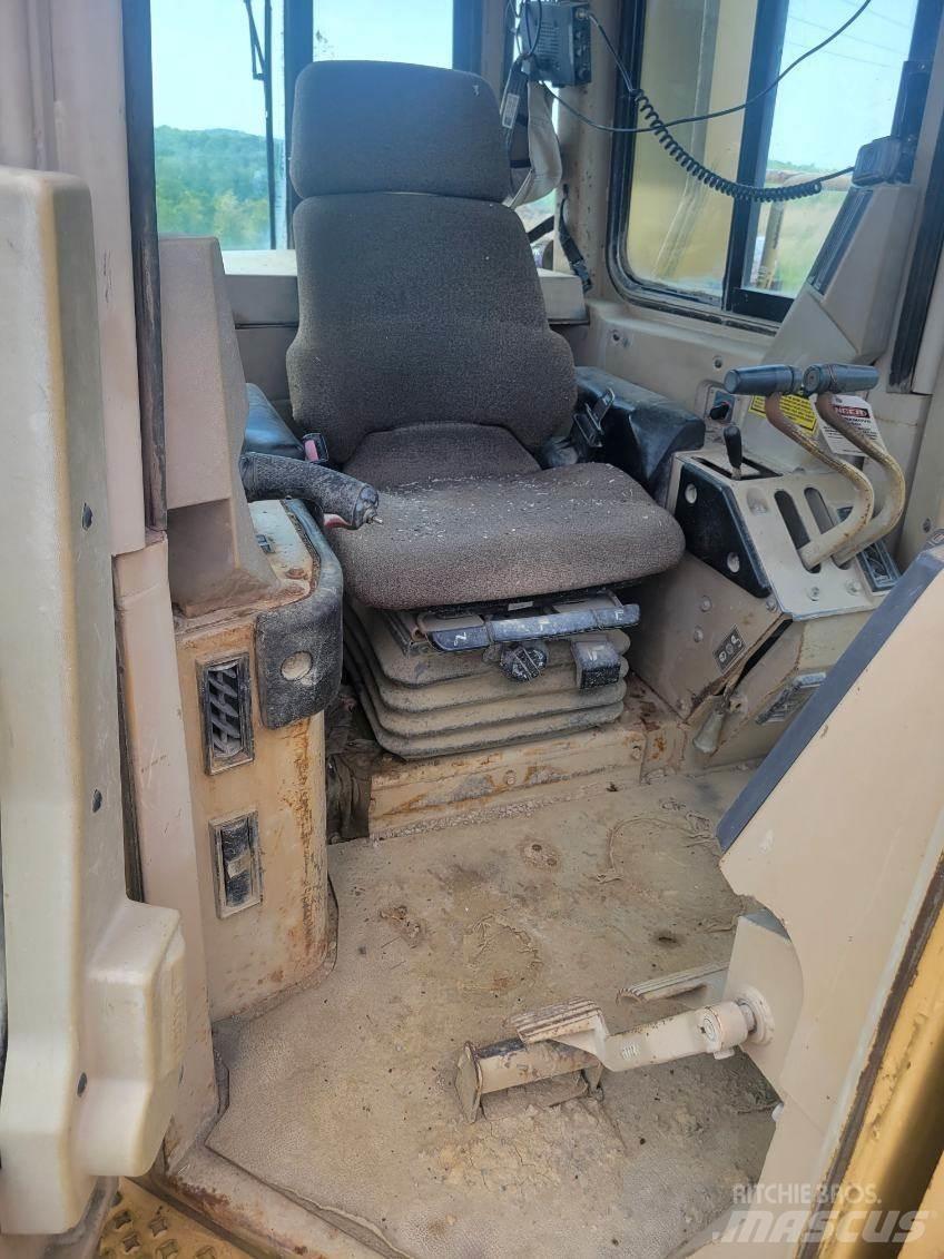 CAT D11N Bulldozer på larvebånd