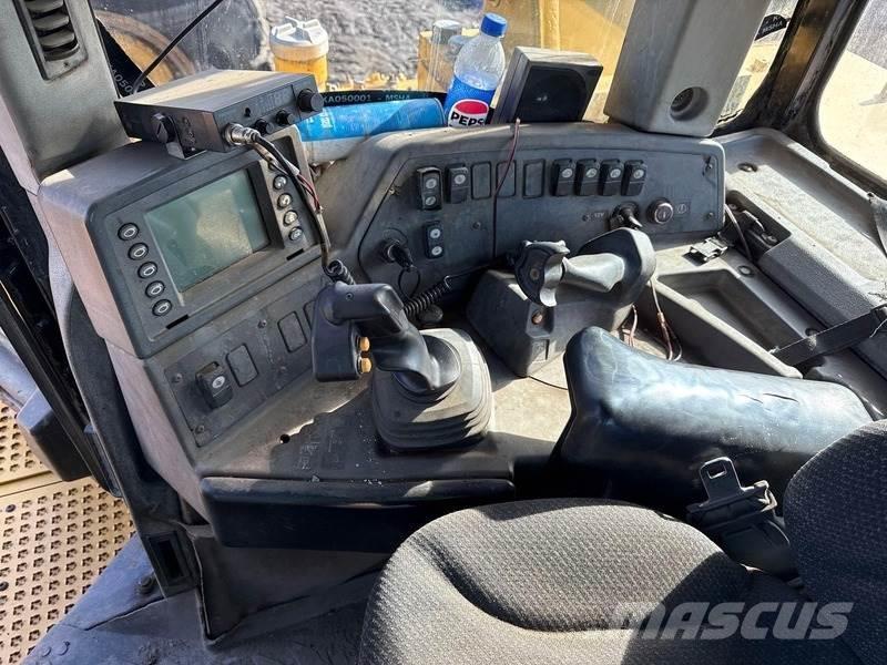 CAT D11T Bulldozer på larvebånd