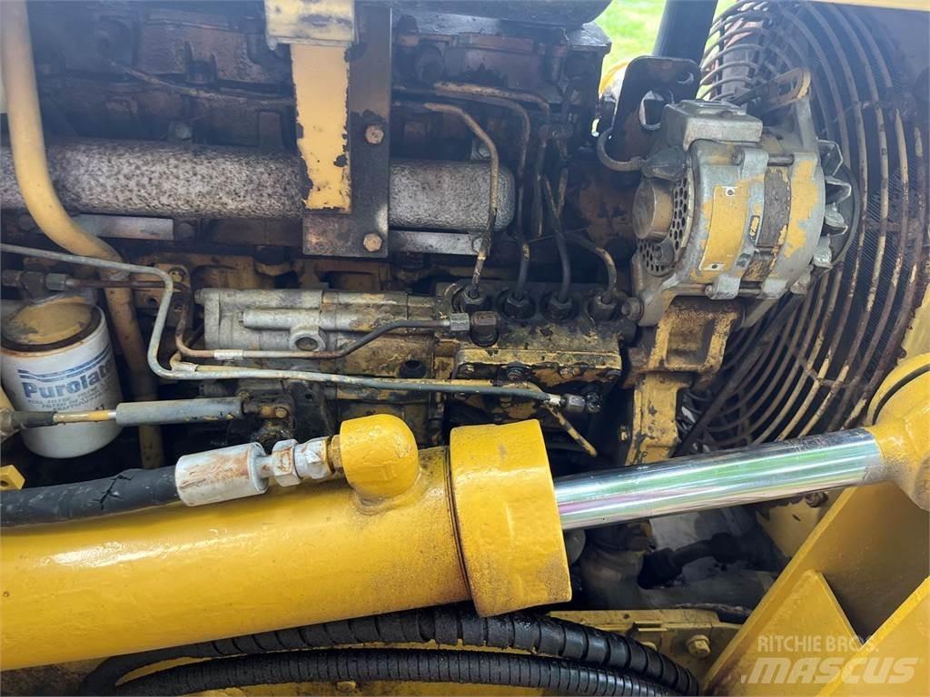 CAT D3B Bulldozer på larvebånd