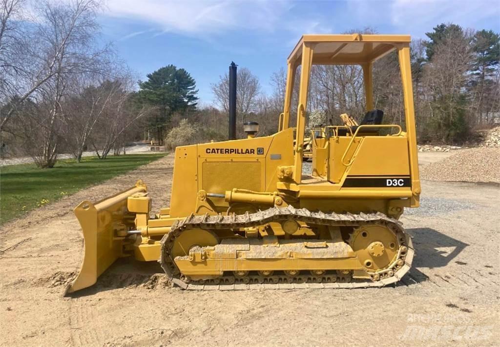 CAT D3C Bulldozer på larvebånd