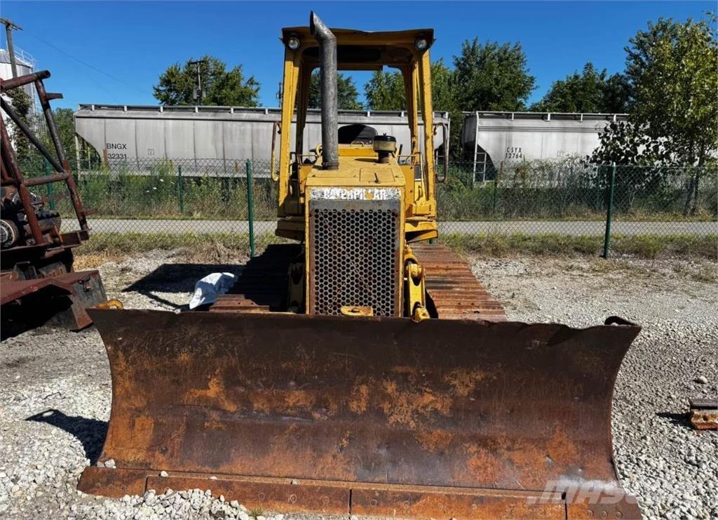 CAT D4C Bulldozer på larvebånd
