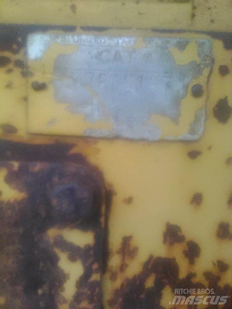 CAT D4D Bulldozer på larvebånd