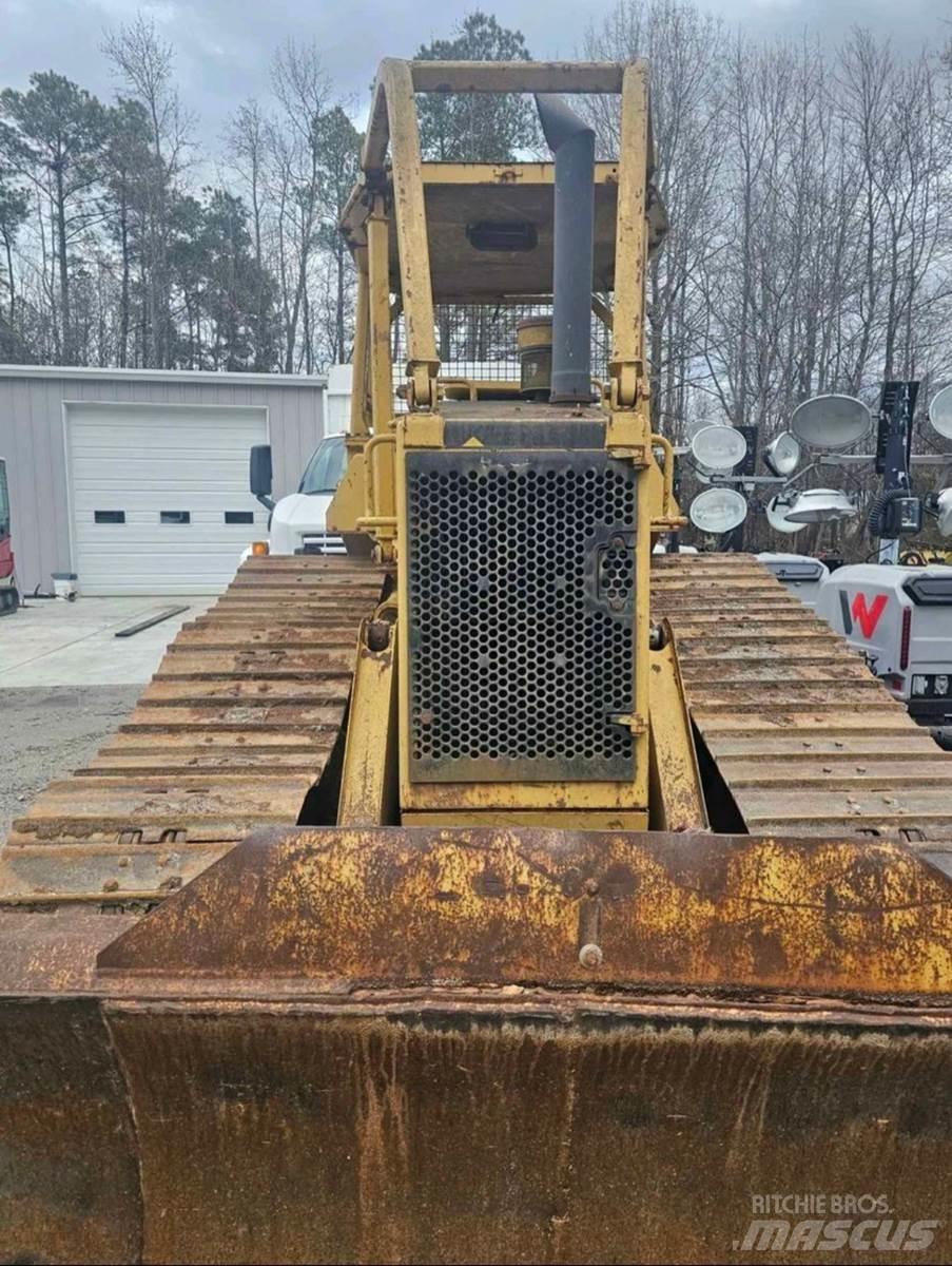 CAT D4H II Bulldozer på larvebånd