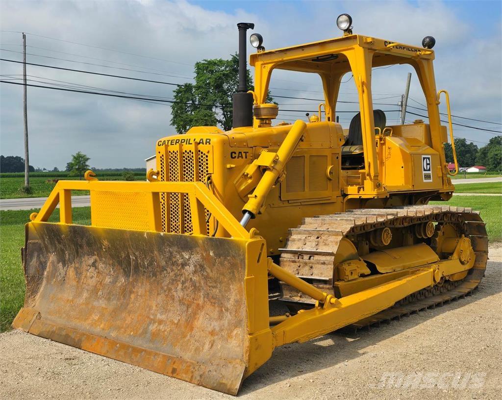 CAT D5B Bulldozer på larvebånd