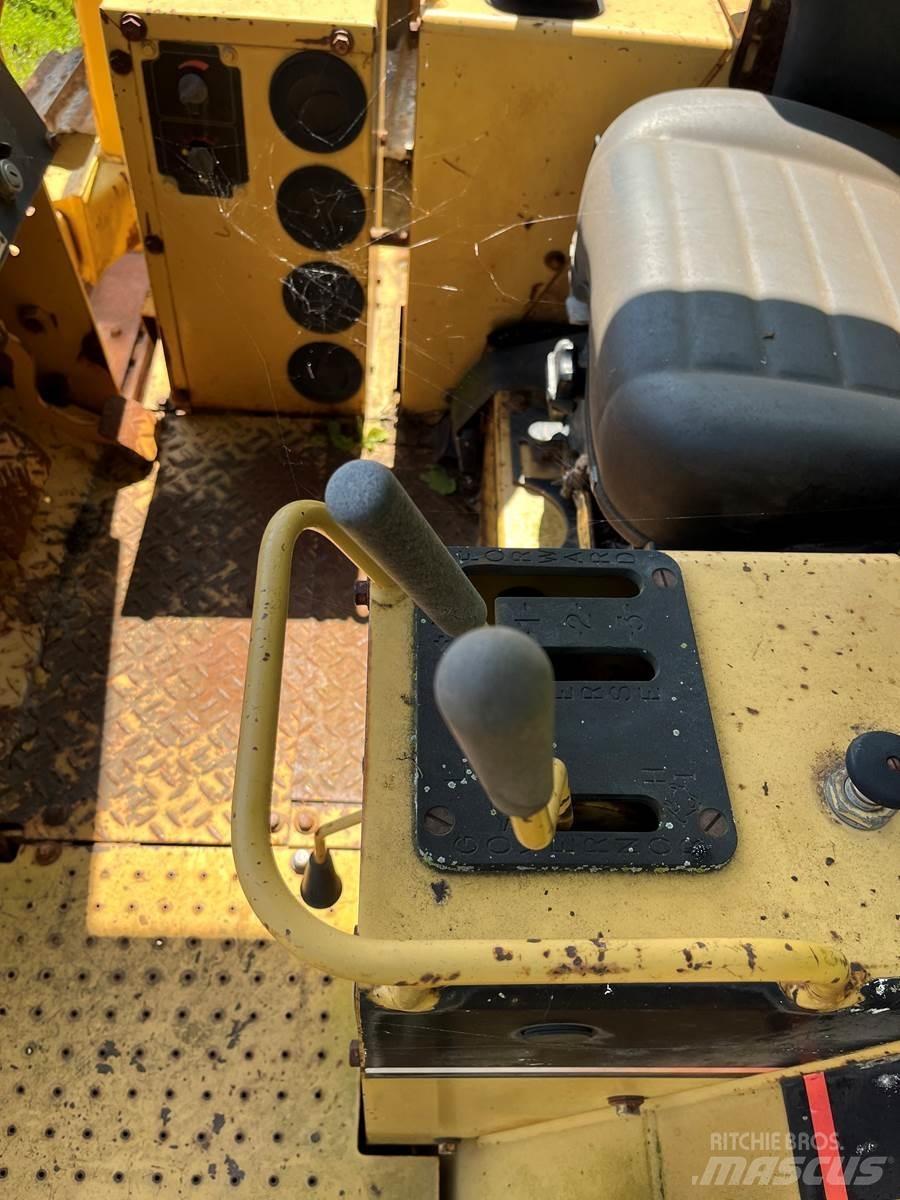 CAT D5C Bulldozer på larvebånd