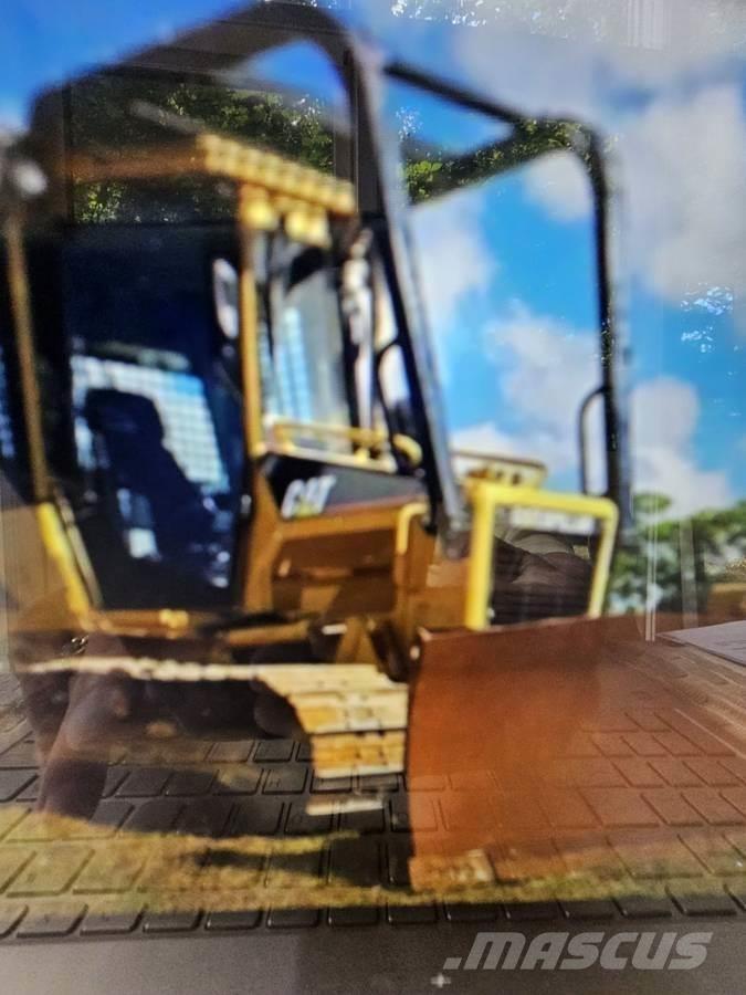 CAT D5G XL Bulldozer på larvebånd