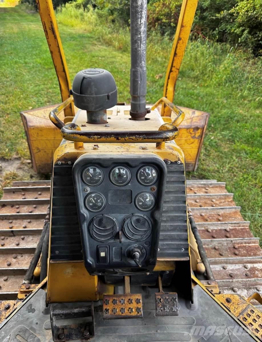 CAT D5G XL Bulldozer på larvebånd