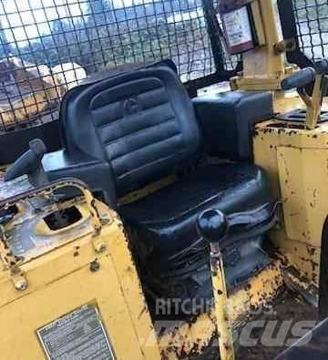 CAT D5H Bulldozer på larvebånd