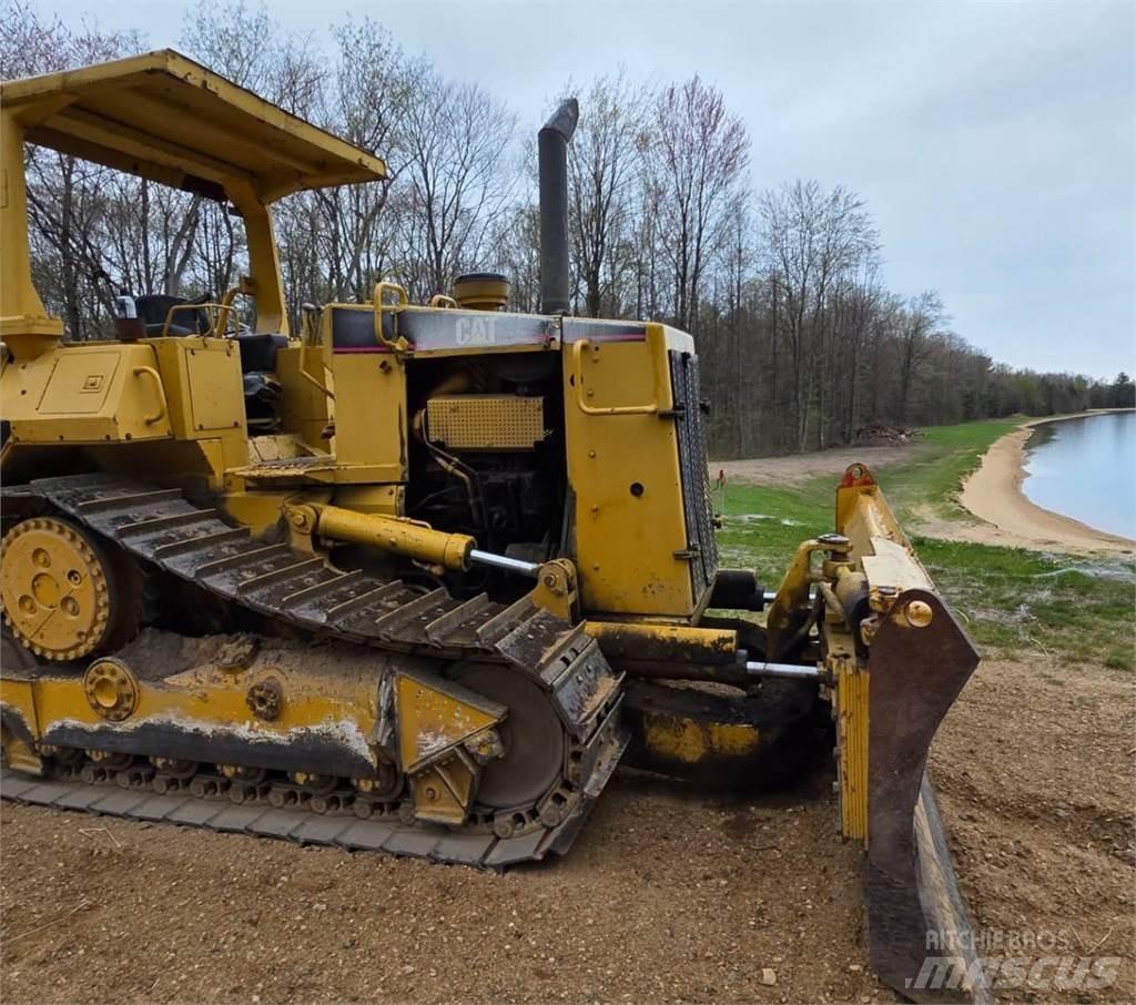CAT D5H Bulldozer på larvebånd