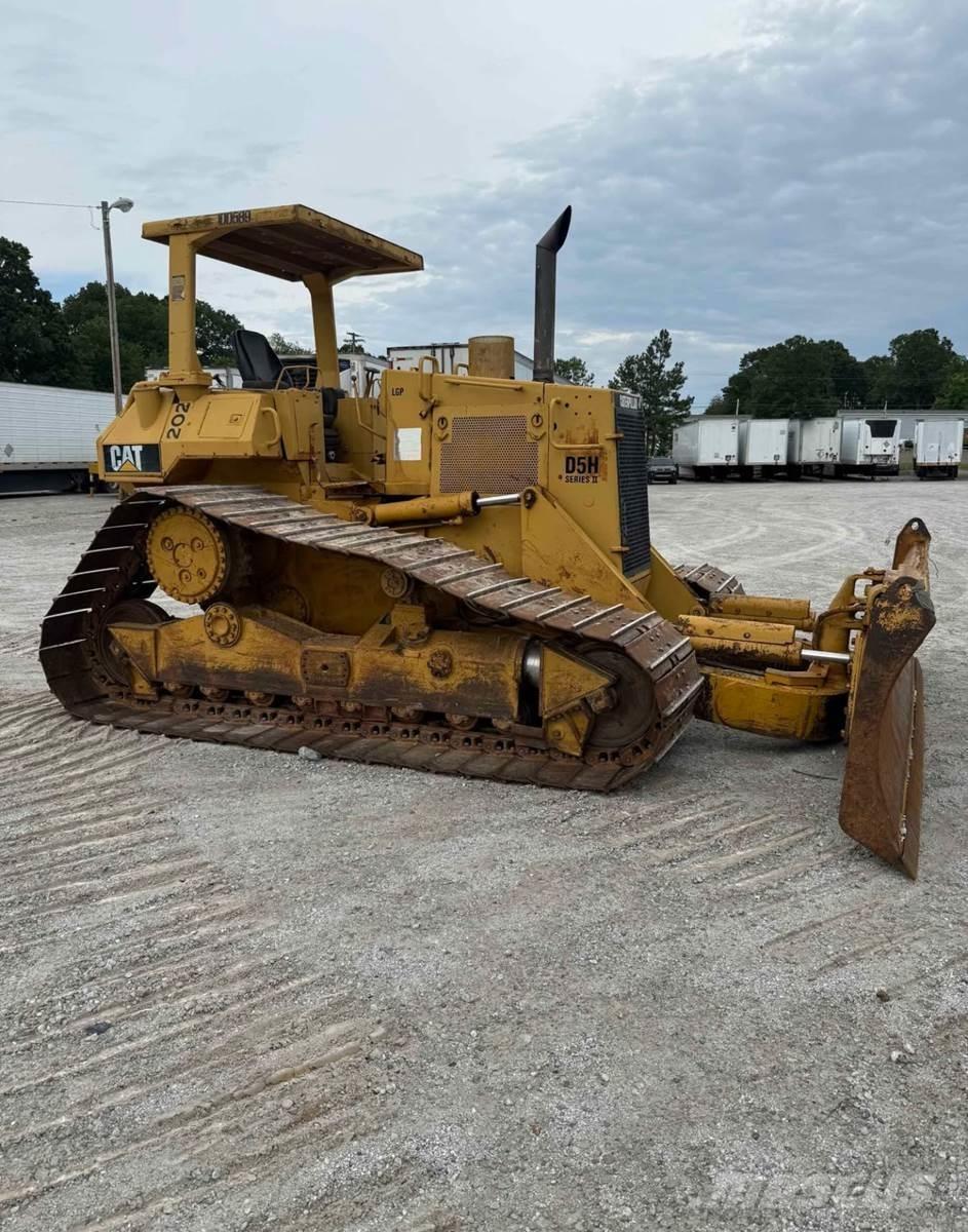 CAT D5H II Bulldozer på larvebånd