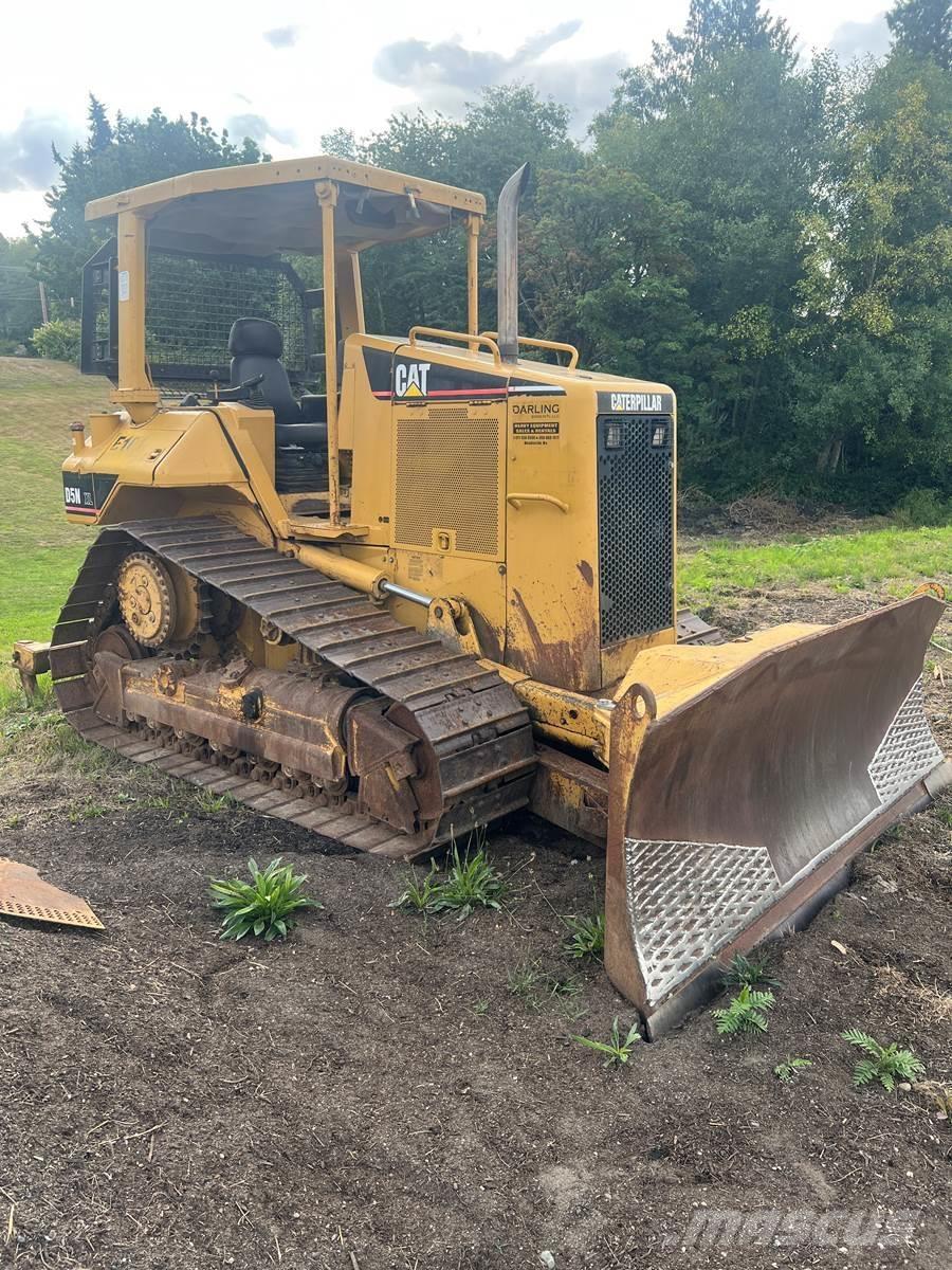 CAT D5N Bulldozer på larvebånd