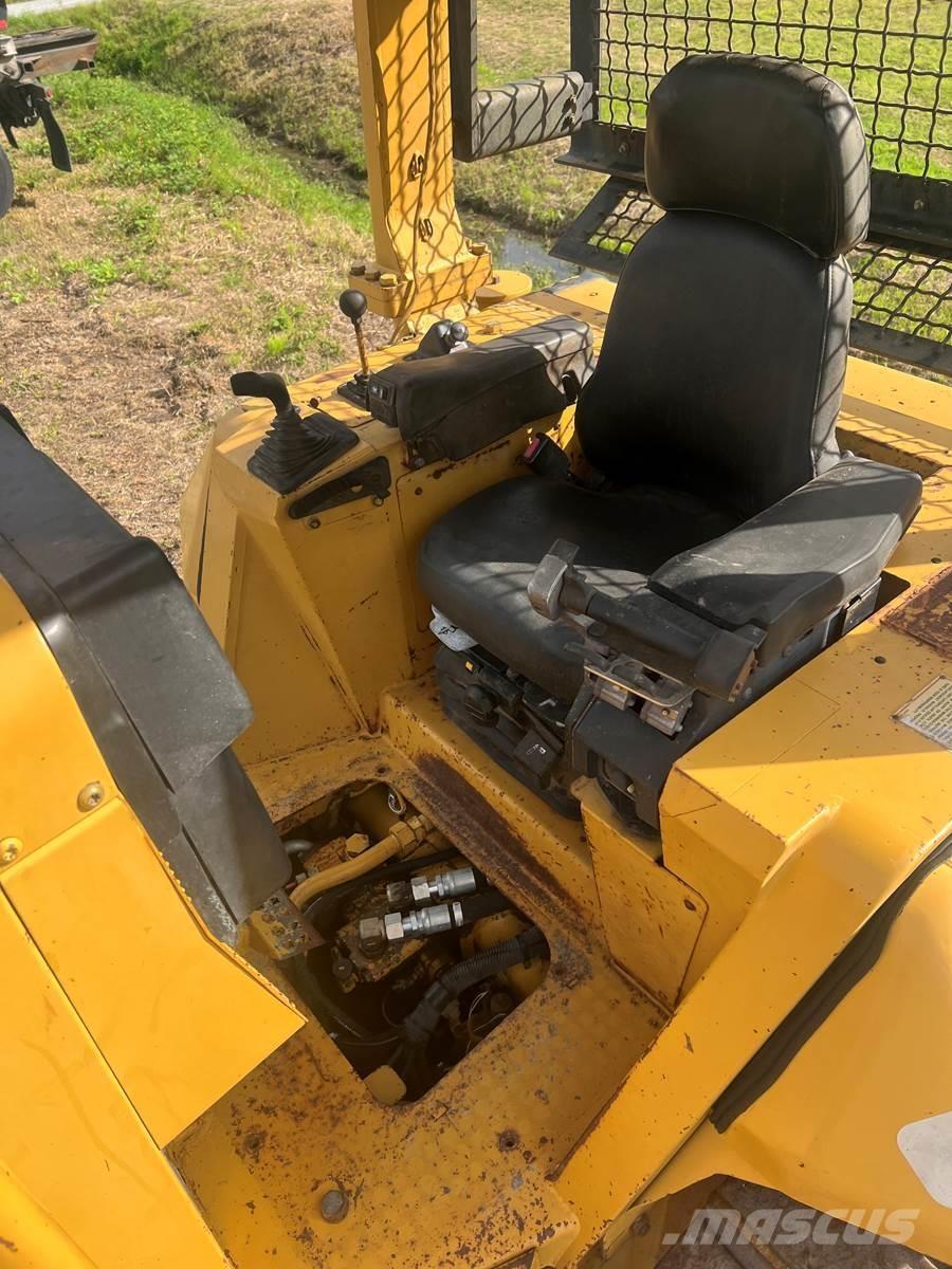 CAT D5N Bulldozer på larvebånd