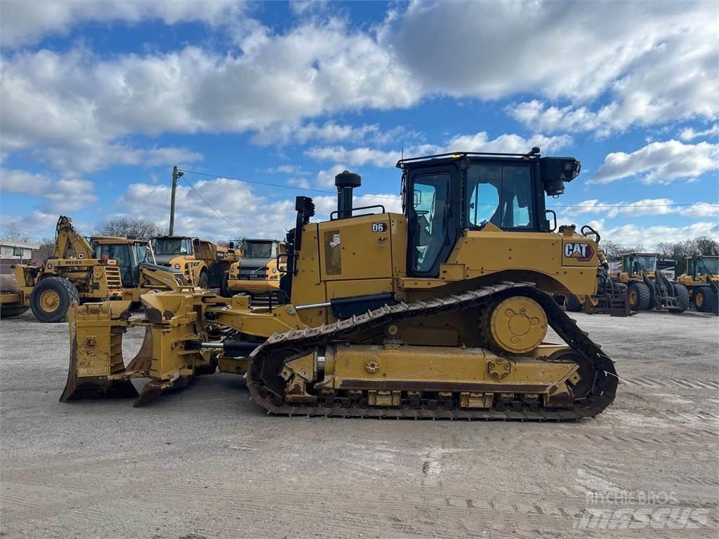 CAT D6 Bulldozer på larvebånd