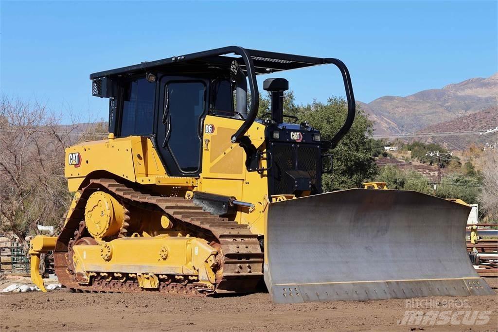 CAT D6 XL Bulldozer på larvebånd