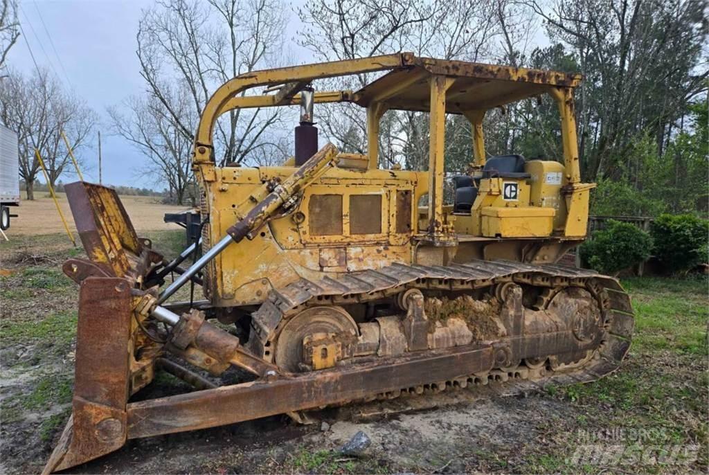 CAT D6C Bulldozer på larvebånd