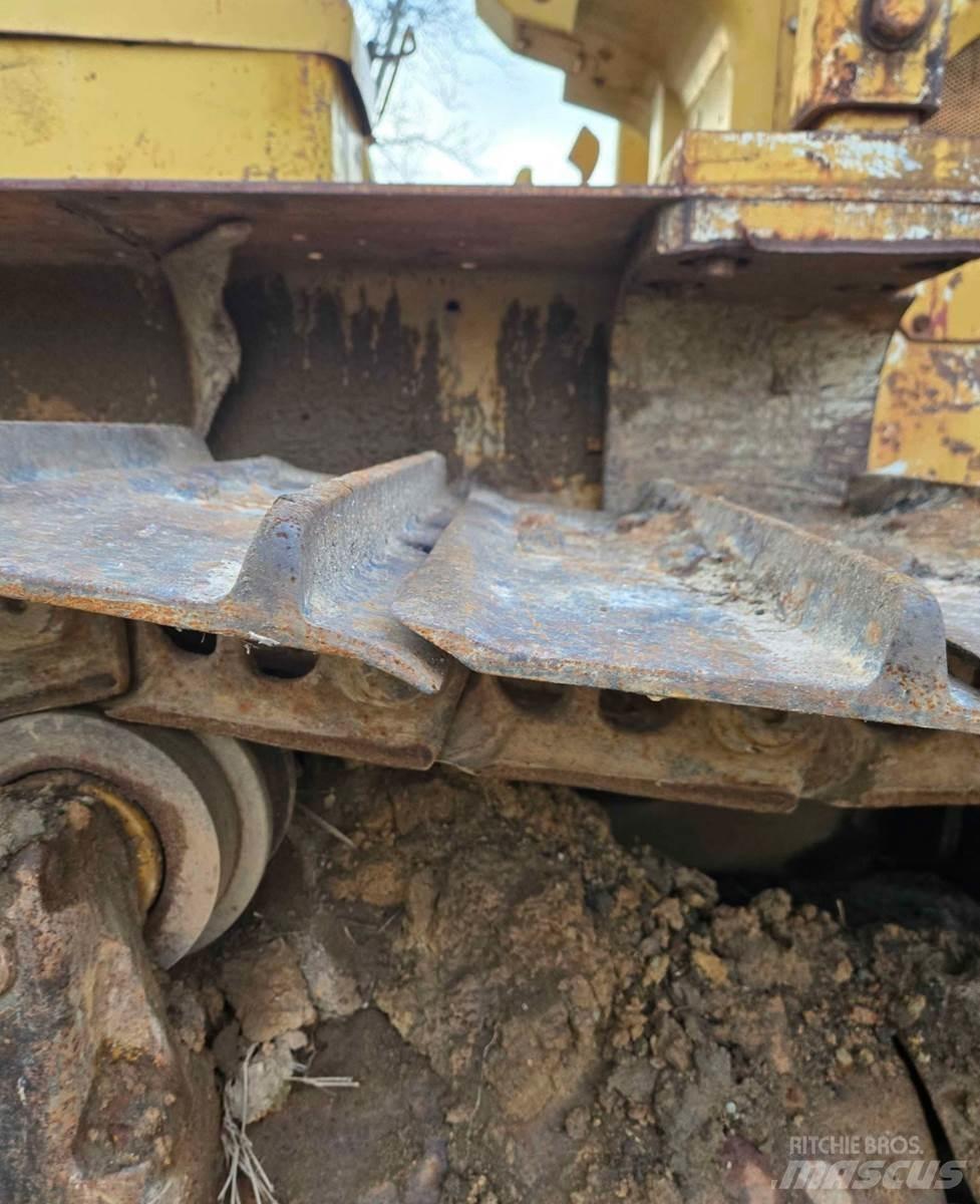 CAT D6C Bulldozer på larvebånd