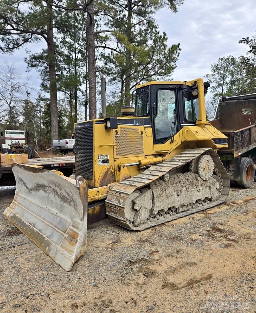 CAT D6M XL Bulldozer på larvebånd