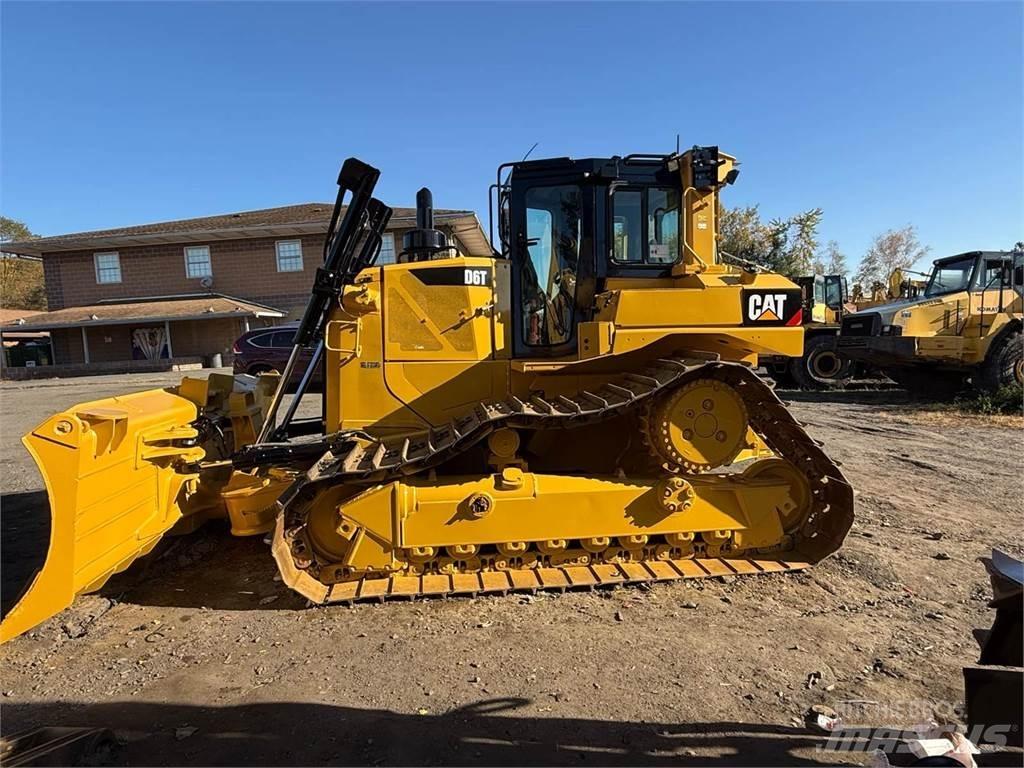 CAT D6T Bulldozer på larvebånd