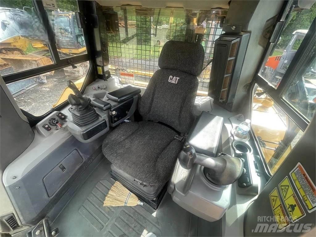 CAT D7E Bulldozer på larvebånd