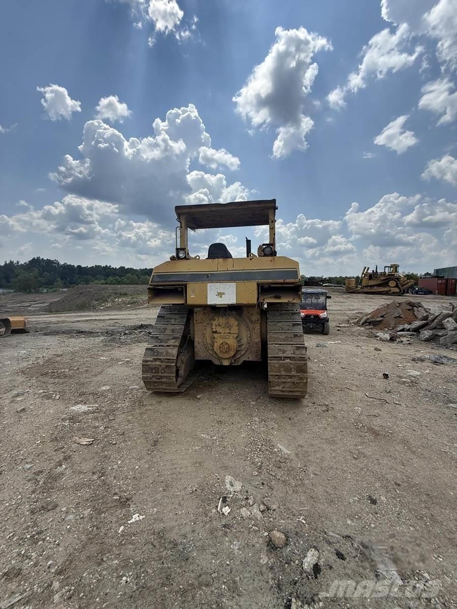 CAT D7H Bulldozer på larvebånd