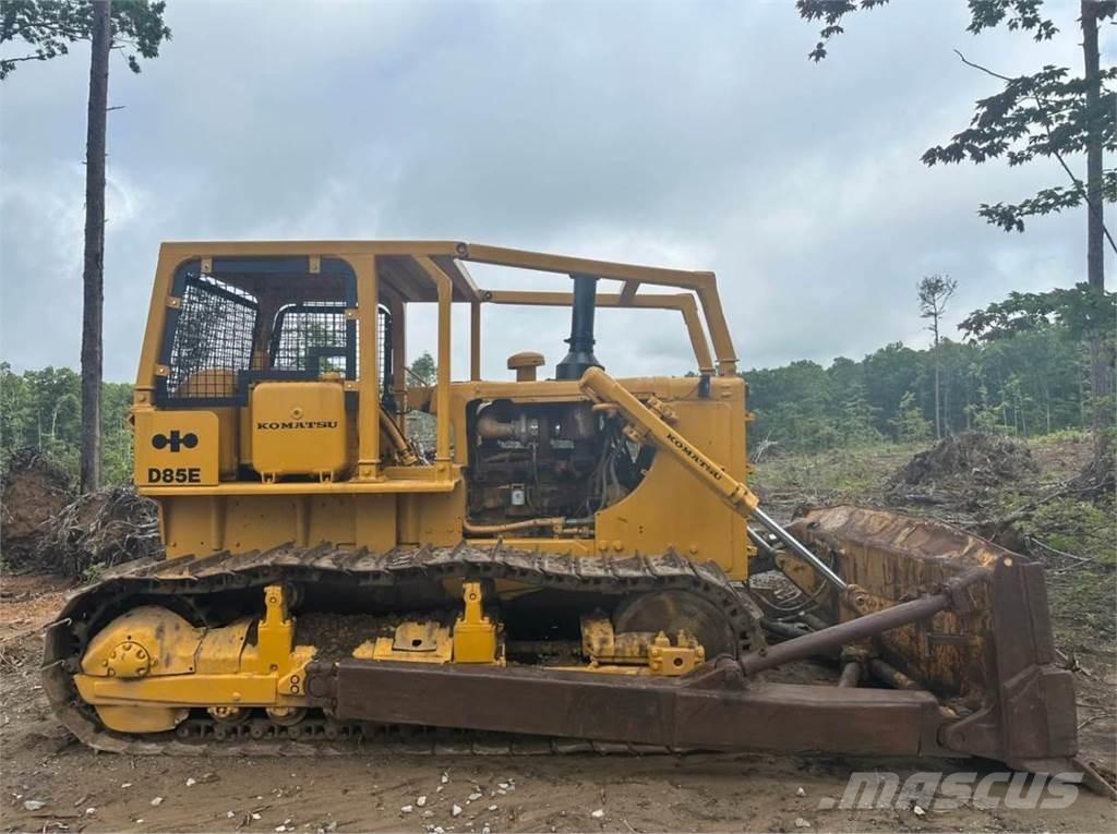 CAT D85E Bulldozer på larvebånd