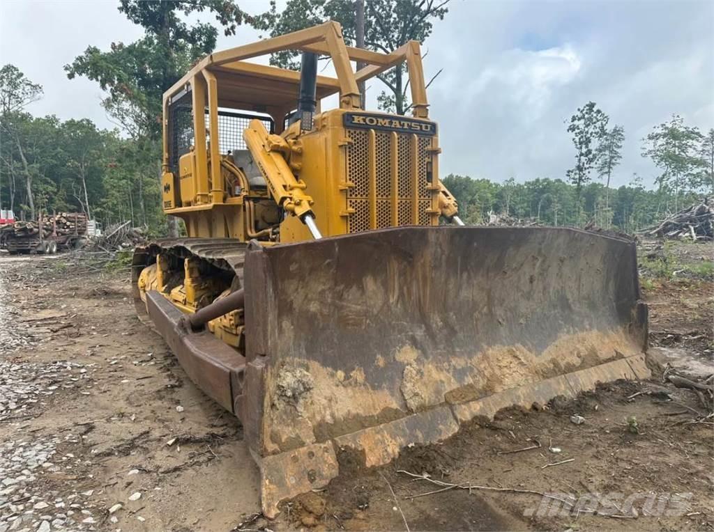 CAT D85E Bulldozer på larvebånd
