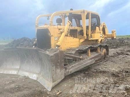 CAT D8H Bulldozer på larvebånd