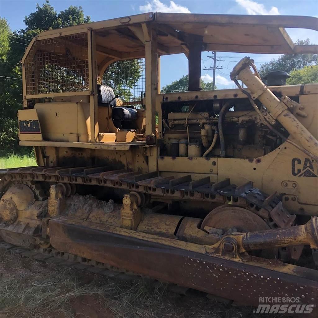 CAT D8H Bulldozer på larvebånd