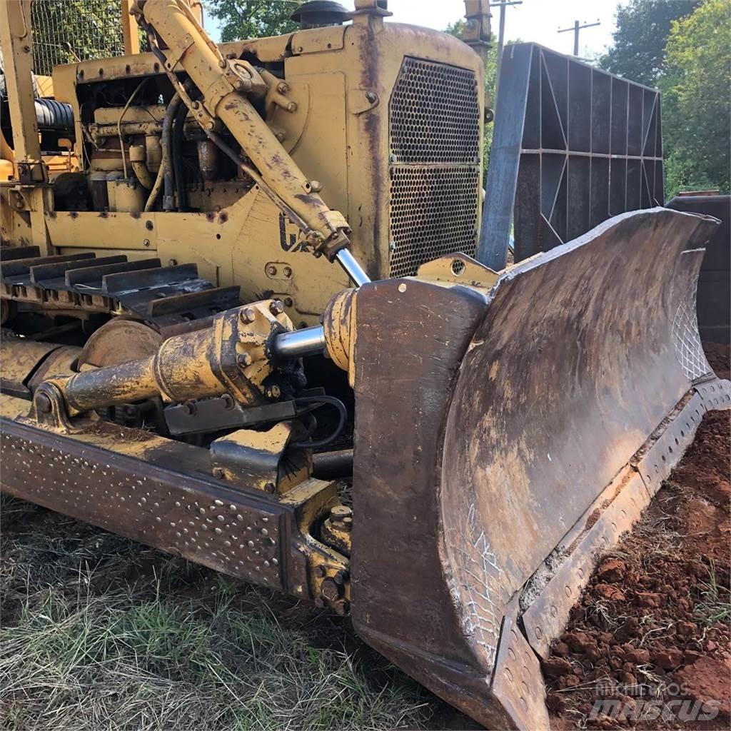 CAT D8H Bulldozer på larvebånd