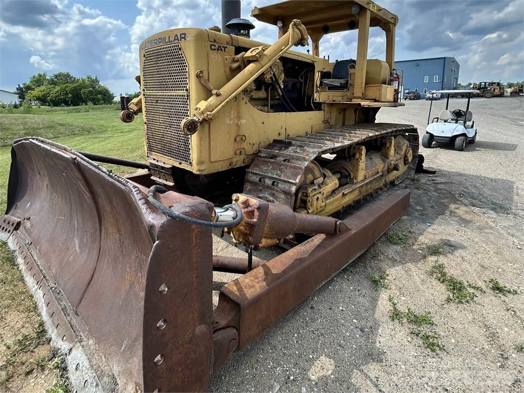 CAT D8H Bulldozer på larvebånd