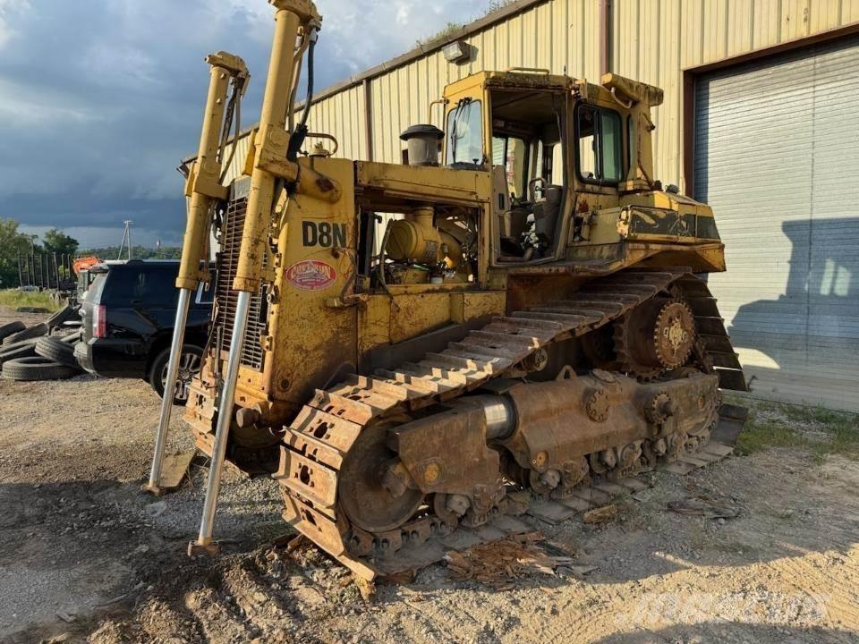 CAT D8N Bulldozer på larvebånd