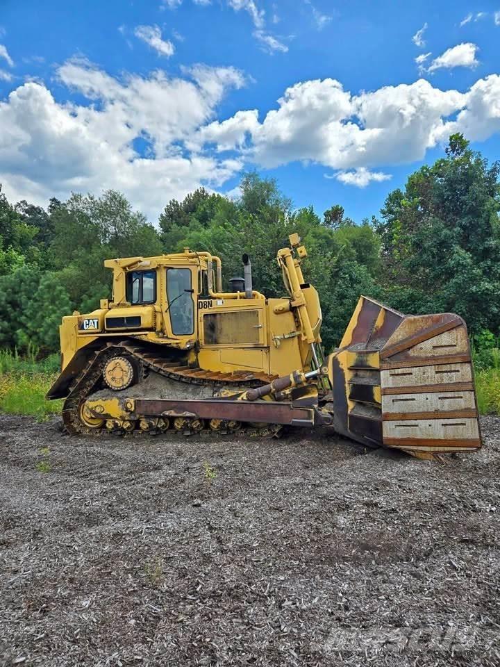 CAT D8N Bulldozer på larvebånd