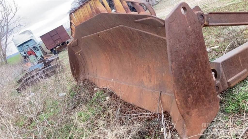 CAT D8R Bulldozer på larvebånd