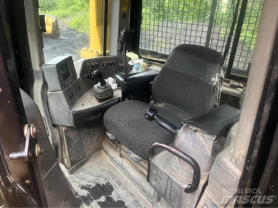 CAT D8T Bulldozer på larvebånd