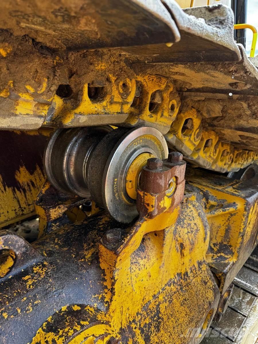 CAT D8T Bulldozer på larvebånd