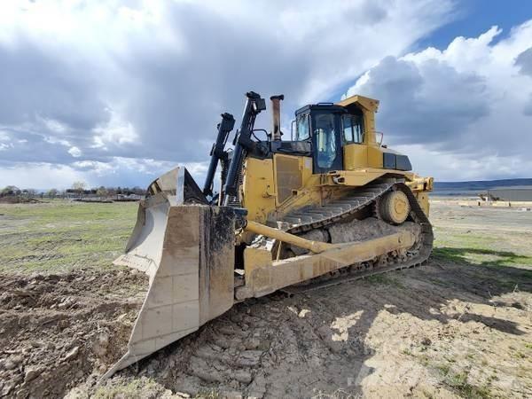 CAT D9N Bulldozer på larvebånd