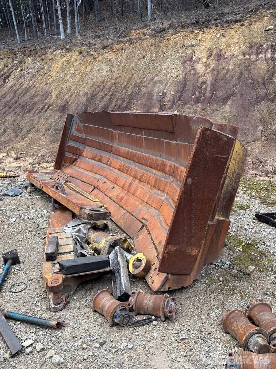 CAT D9R Bulldozer på larvebånd
