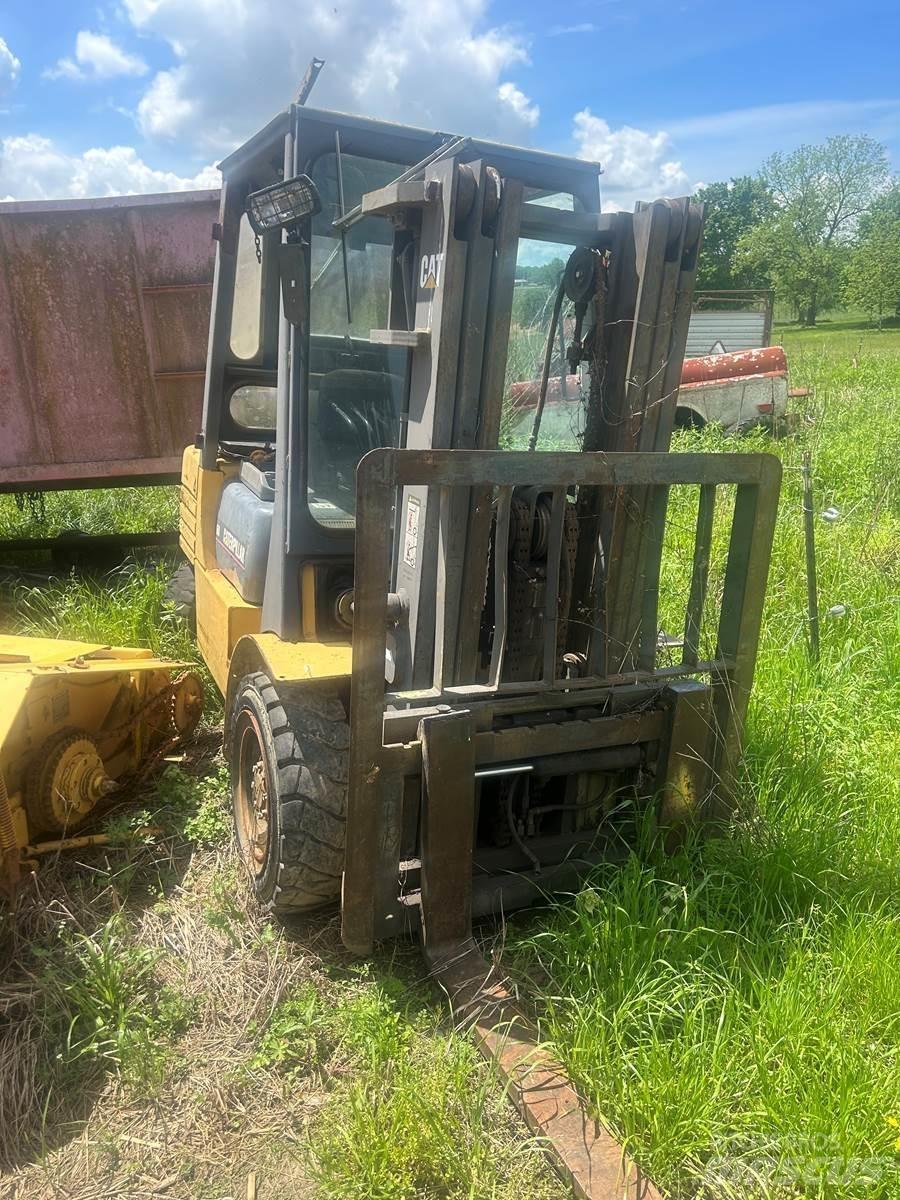 CAT GC60K Gaffeltrucks - andre