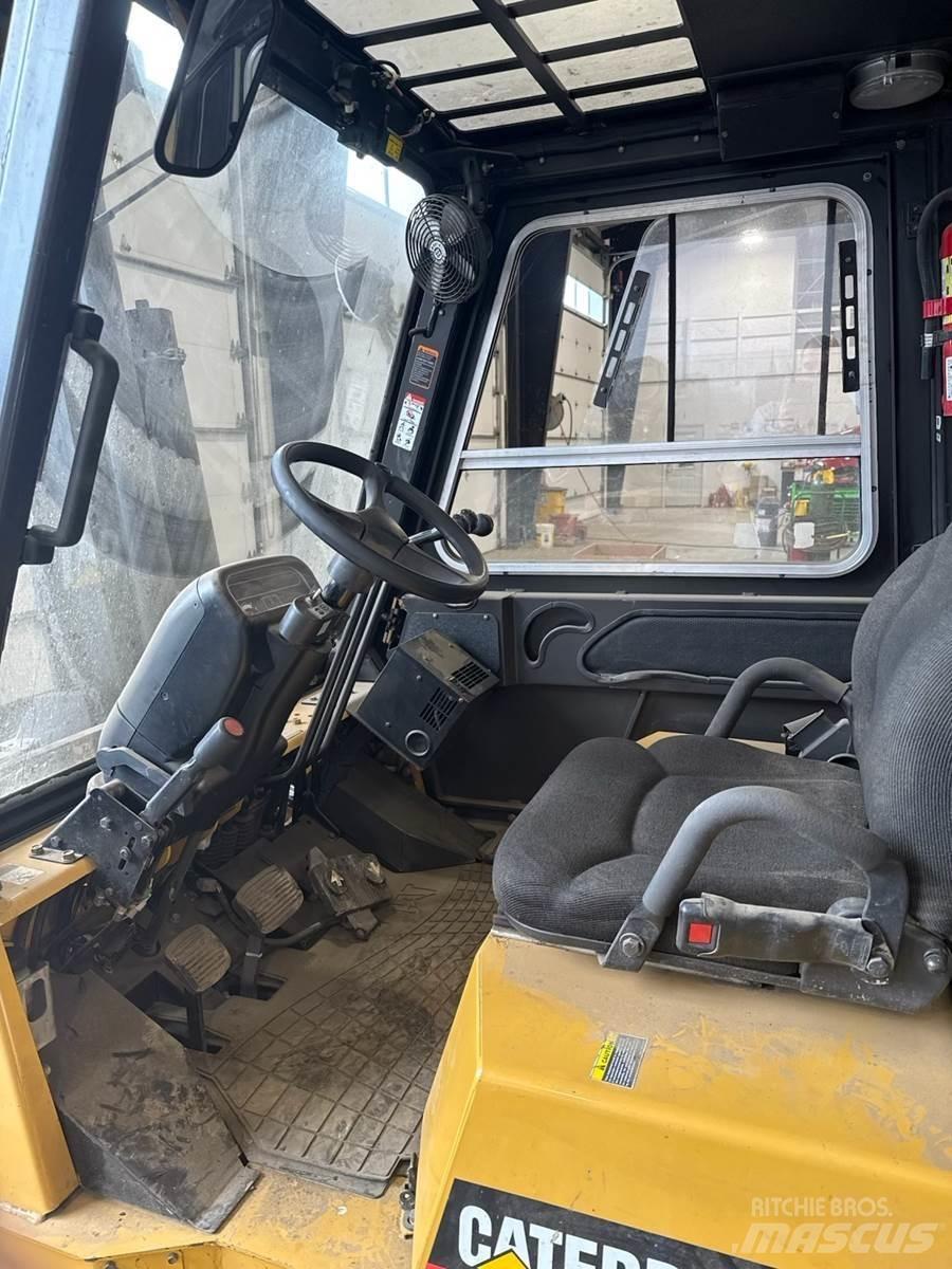 CAT Other Gaffeltrucks - andre