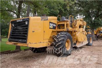CAT RM300 Jordvibrationstromler